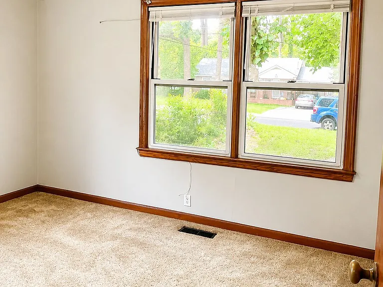3330 Sharon Dr — Photo 27