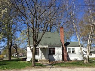 100 N Clinton St, Bunker Hill, IL 62014