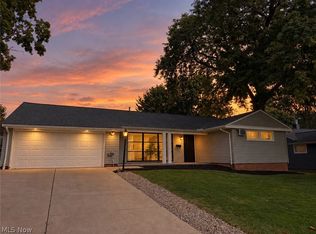 6351 Springwood Rd, Parma Heights, OH 44130