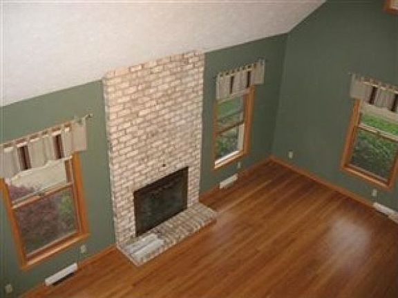 2nd image of 732 Concord Pl