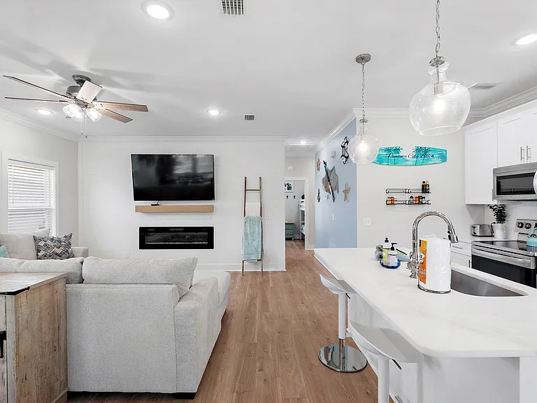 21306 Pompano Ave — Photo 17