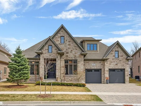 44 Pioneer Ridge Dr, Kitchener, ON N2P 0G6