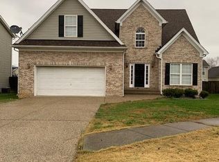 7103 Ridge Farm Ct, Louisville, KY 40291