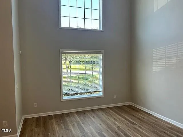 3 bed, 2.5 bath, 1973 sqft, $1,850 — Photo 2
