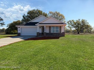 110 Dewberry Dr, Lucedale, MS 39452