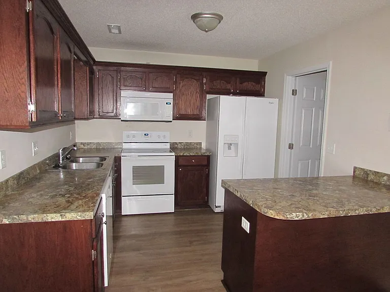 2680 Moonlite Dr — Photo 5