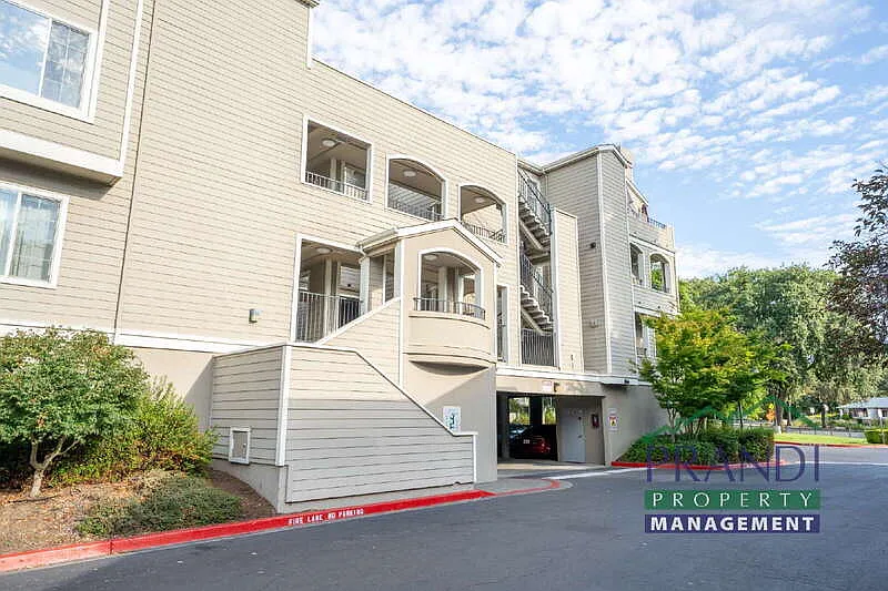 1579 S Novato Blvd #104