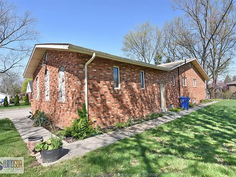 600 Cousineau Rd #LOWER — Photo 7