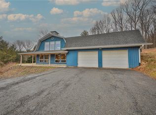 3205 Stagecoach Rd W, Palmerton, PA 18071