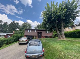 123 Greenwood Dr, Canonsburg, PA