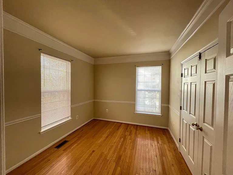 15518 Toddsbury Ln — Photo 9