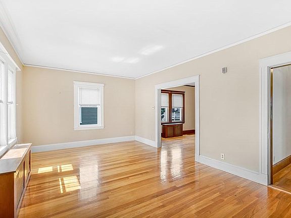 5th image of 66 Phillips Ave #68