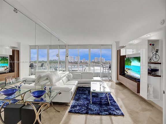 2nd image of 21205 Yacht Club Dr APT 1004