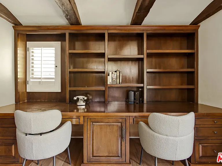 1407 N Beverly Dr — Photo 31
