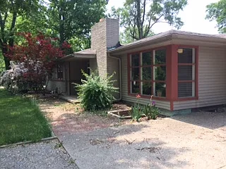2201 N Salisbury St — Photo 25