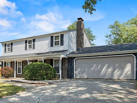 2nd image of 3326 Chelmsford Pl