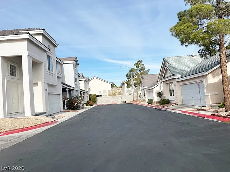 5243 Ladyhawk Way — Photo 3