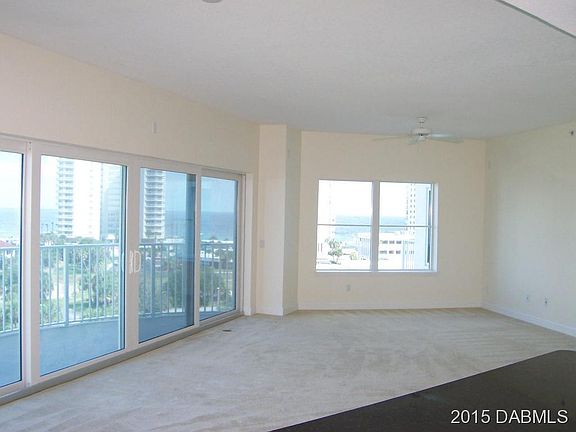 4th image of 2 Oceans Blvd #706