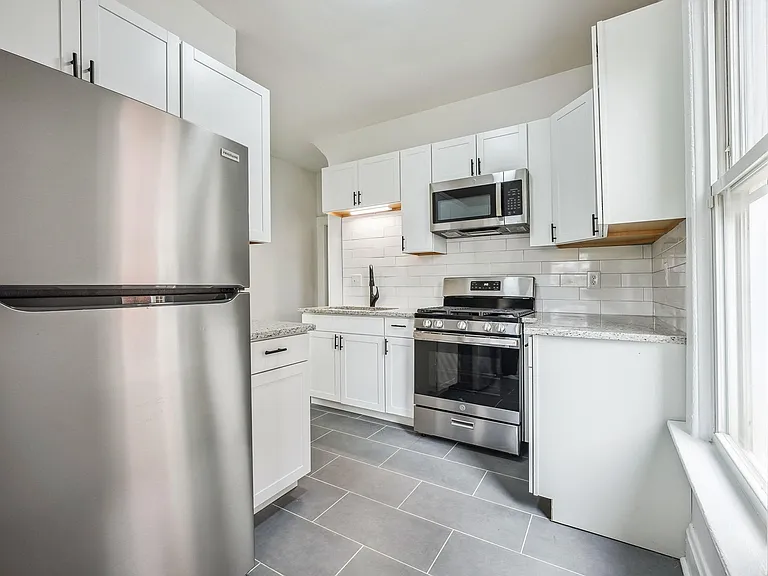 189 W Park Ave #189 — Photo 4