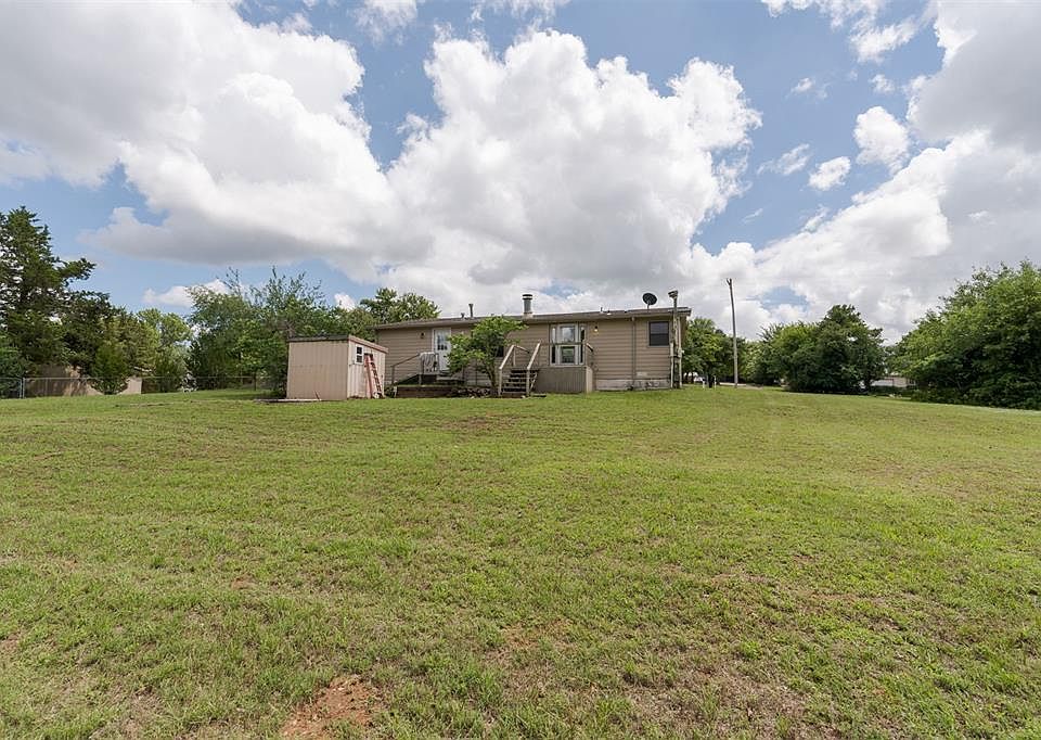 1st image of 4409 S Valley View Ln