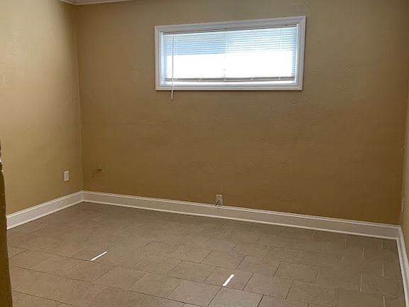 4th image of 5291 Usher Dr #5293