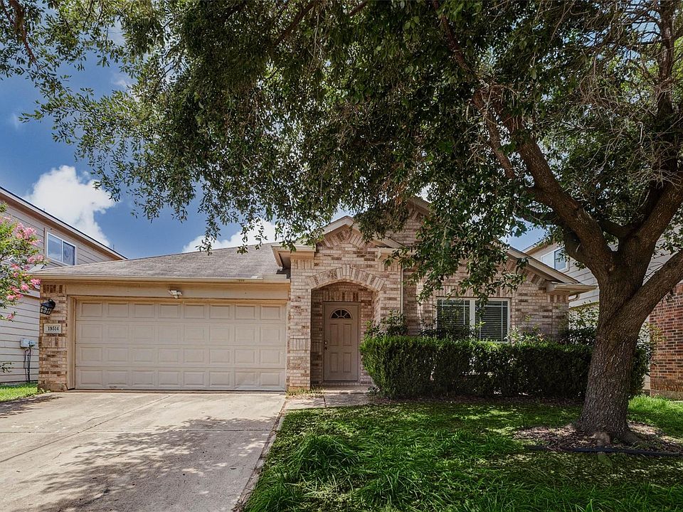 1st image of 19514 Otter Trail Ct