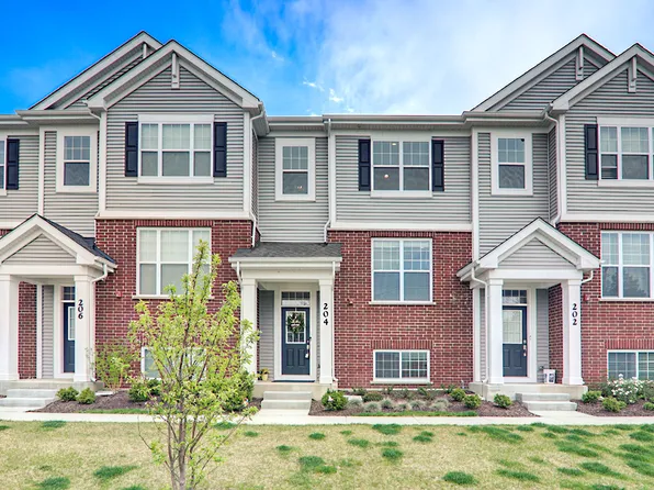 204 Timberleaf Cir, Roselle, IL 60172