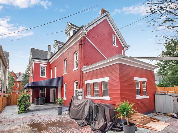 3rd image of 228 Jersey St APT 1