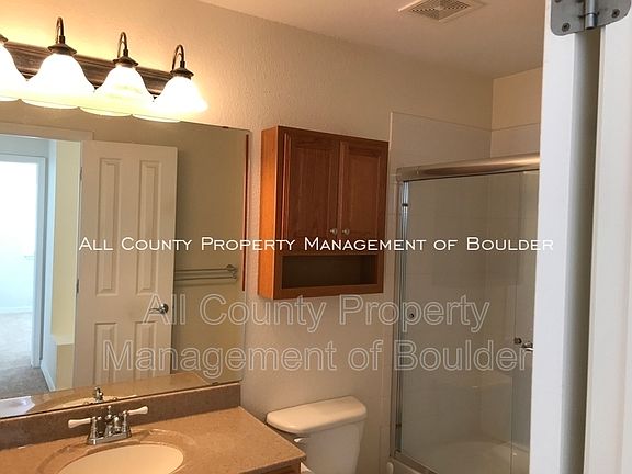 4th image of 805 Summer Hawk Dr #C13