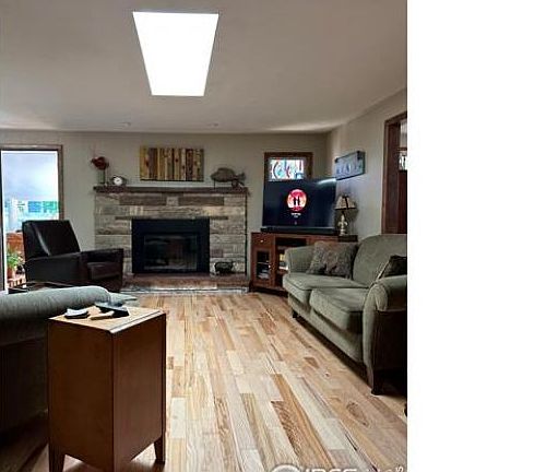 4th image of 2225 Riviera Pl