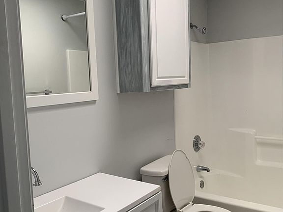 5th image of 2555 Houston Cir