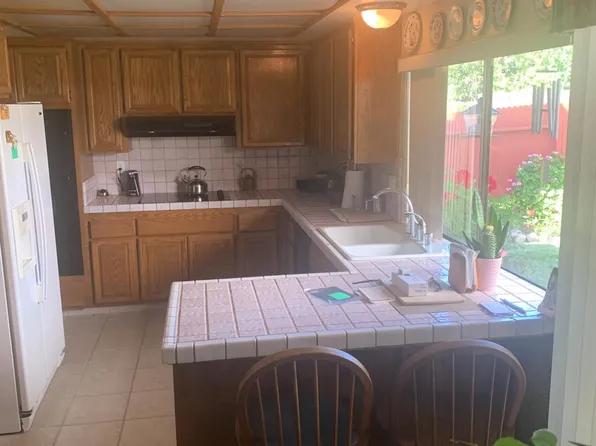 7451 W Desertwind Way, Sacramento, CA 95831