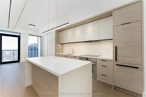 215 Lonsdale Rd Photo 1