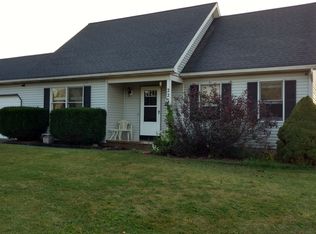 22 Emily Ct, Bergen, NY 14416