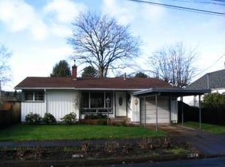 821 S 8th St, Cottage Grove, OR 97424