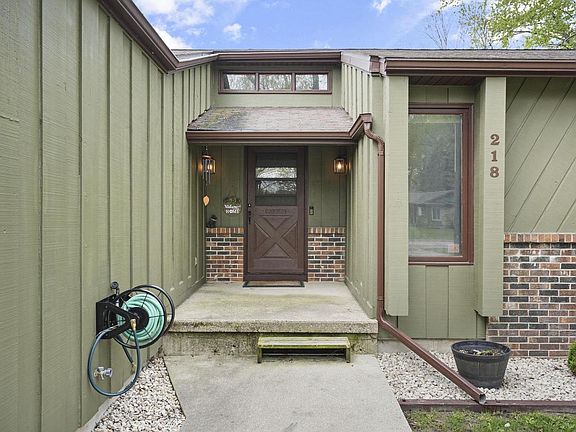 4th image of 218 Avalon Road