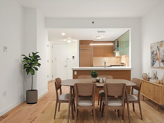 3rd image of 462 W 58th St APT 3F