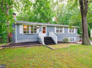 8421 Sailboat Ln, Lusby, MD 20657