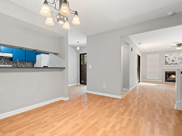 230 Finley Forest Dr, Chapel Hill, NC 27517