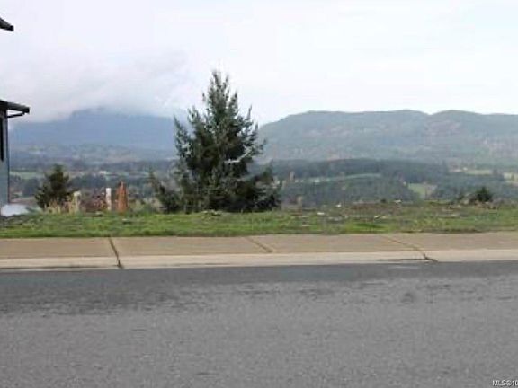 3rd image of 6080 Sansum Dr