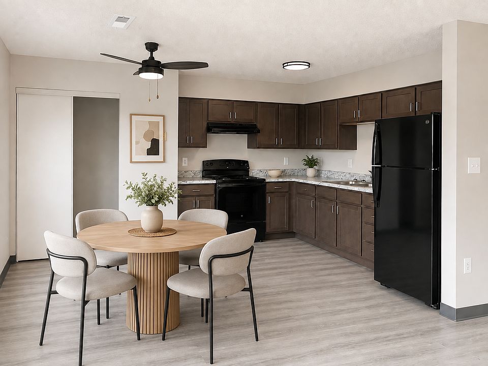 1st image of 104 Harold Blvd #18