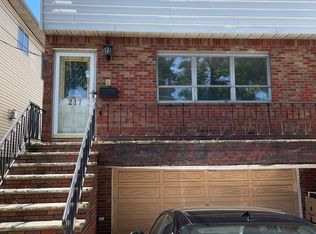 217 8th St FLOOR 1, Fairview, NJ 07022