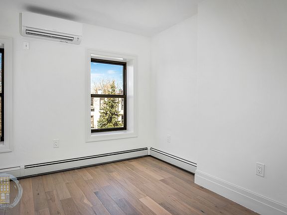 4th image of 371 Mac Donough St #4A
