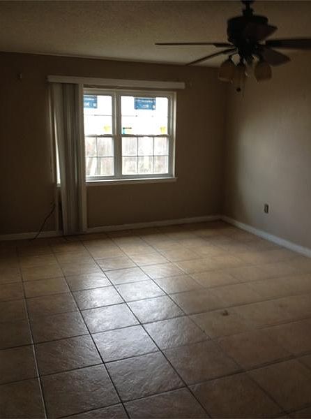 1st image of 3808 Deercreek Ln