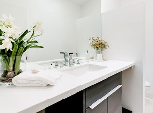 5480 Katherine Ave, Van Nuys, CA 91401
