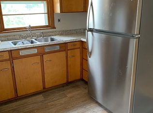 422 19th St NW, Cedar Rapids, IA 52405