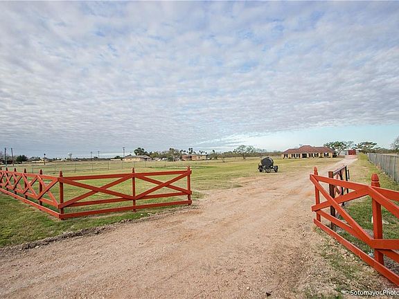 4th image of 3809 N Fm 493