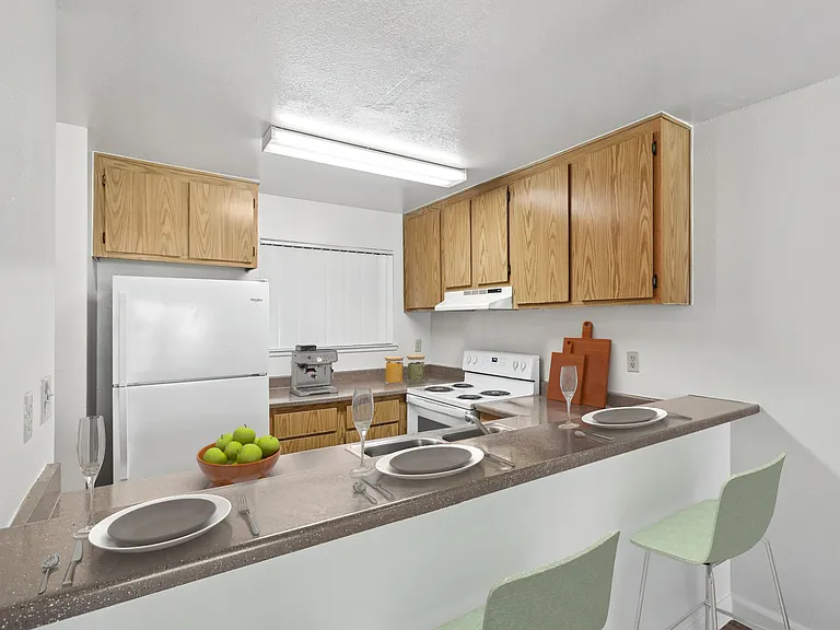 California Place Apartments — Photo 25