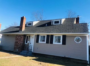 209 Front Ave, Brentwood, NY 11717