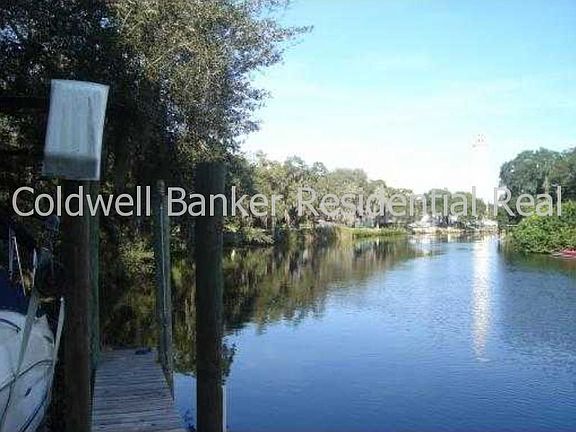 4th image of 8112 N River Shore Dr